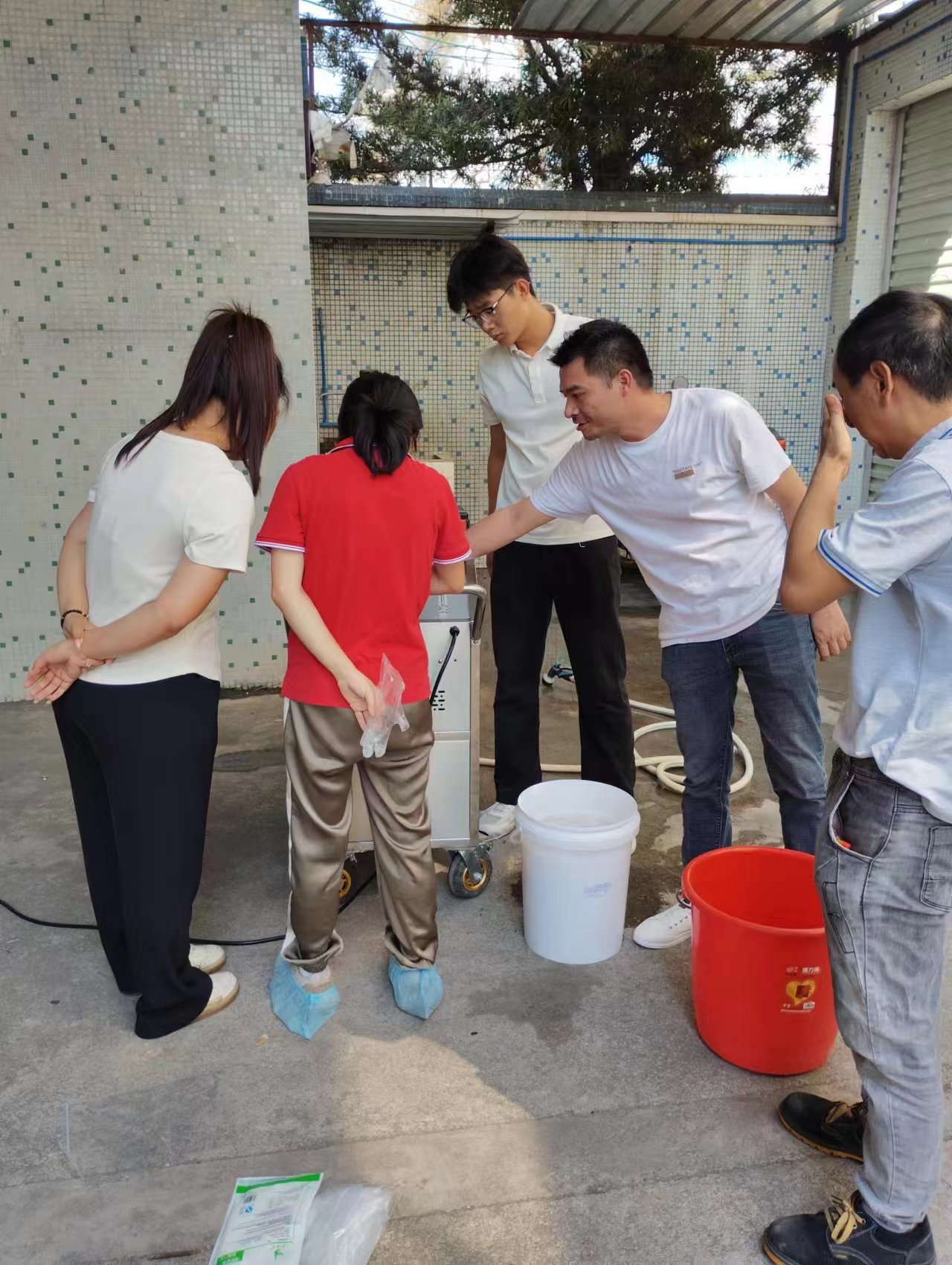 食品加工业使用臭氧发生器进行杀菌消毒的应用和优点